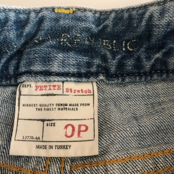 Banana Republic petites denim shorts - Picture 3 of 3